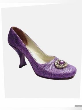 Jeweled Plumb mini ceramic shoe by Just the Right Shoe. Tiny glam decor